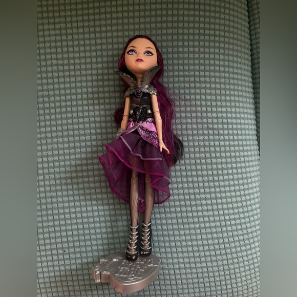 Ever After High doll - Raven - Picture 1 of 4